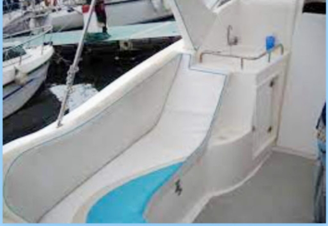 plage arrière bateau
