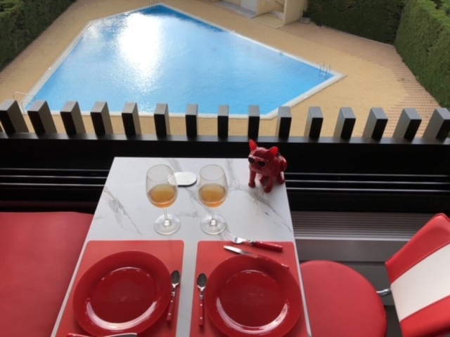 Terrasse vue piscine